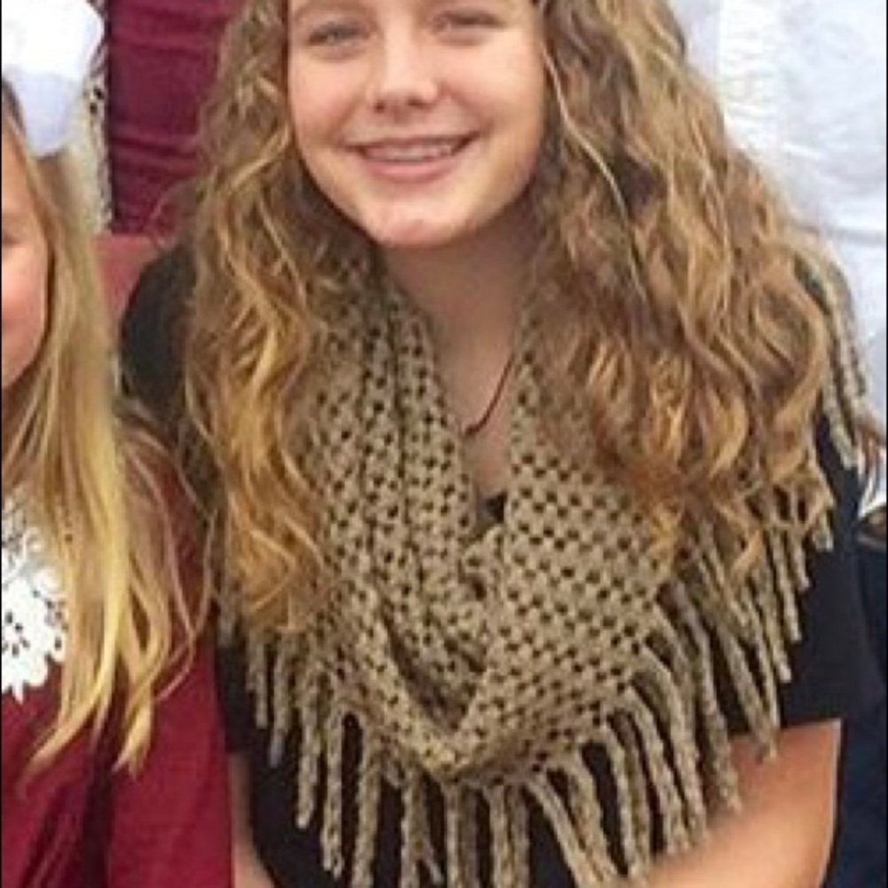 infinity scarf - Picture 2 of 2